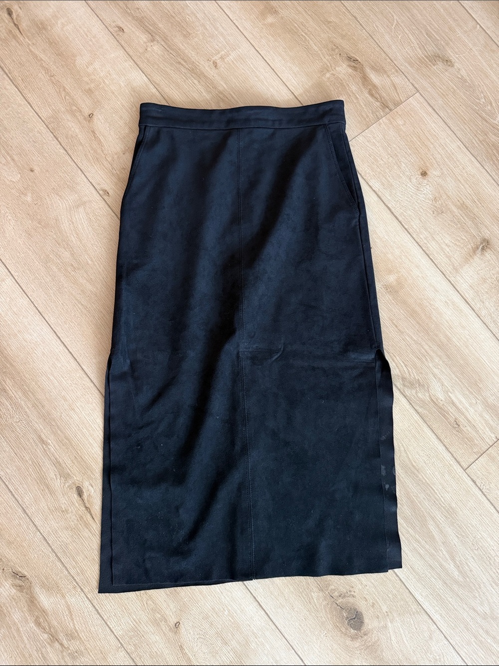 Wilfred Black Midi Pencil Skirt